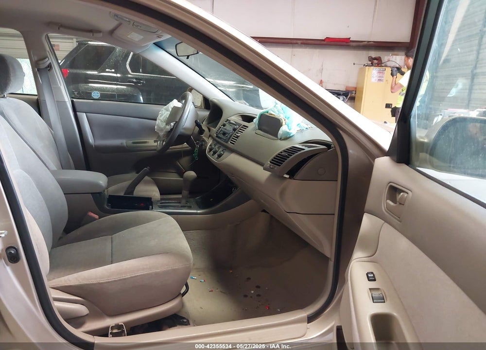 2002 TOYOTA CAMRY LE VIN: 4T1BE32K42U075897