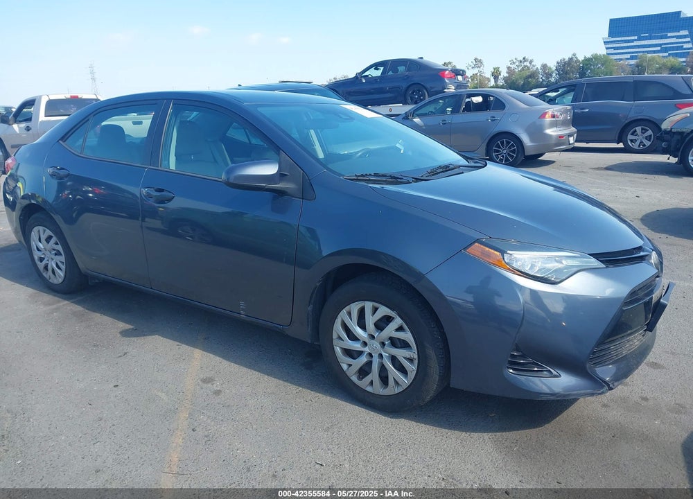 2017 TOYOTA COROLLA LE VIN: 5YFBURHEXHP571448