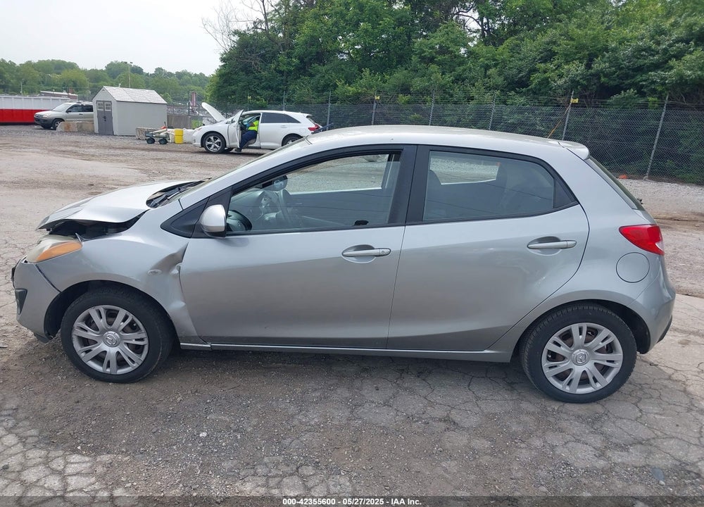 2013 MAZDA 2 SPORT VIN: JM1DE1KZ1D0153531