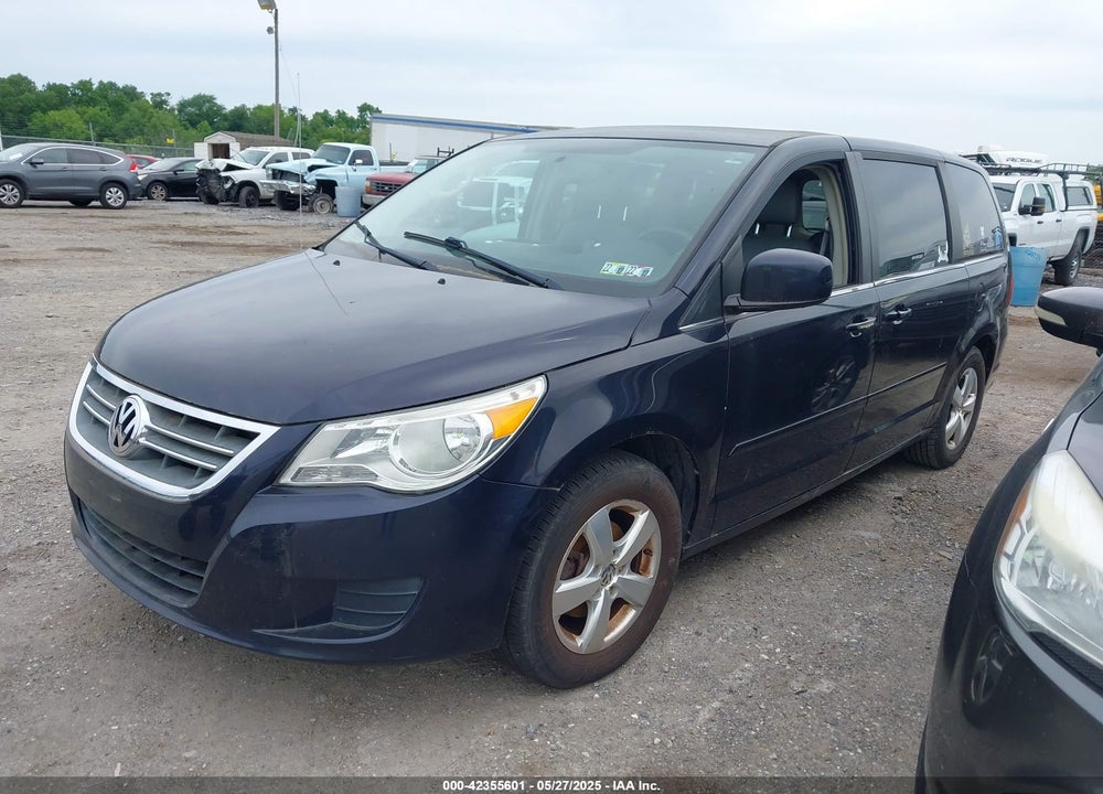 2010 VOLKSWAGEN ROUTAN SE VIN: 2V4RW3D15AR272566