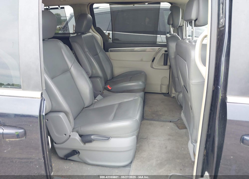 2010 VOLKSWAGEN ROUTAN SE VIN: 2V4RW3D15AR272566