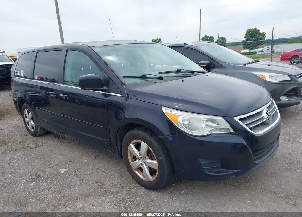 2010 VOLKSWAGEN ROUTAN SE VIN: 2V4RW3D15AR272566
