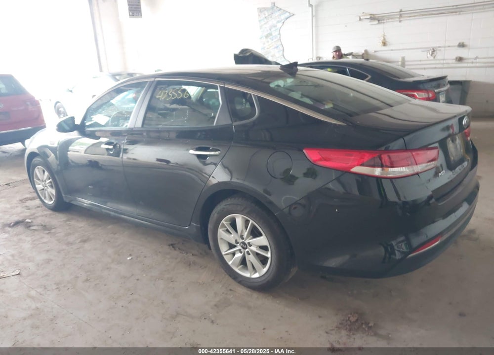 2016 KIA OPTIMA VIN: 5XXGT4L35GG117424