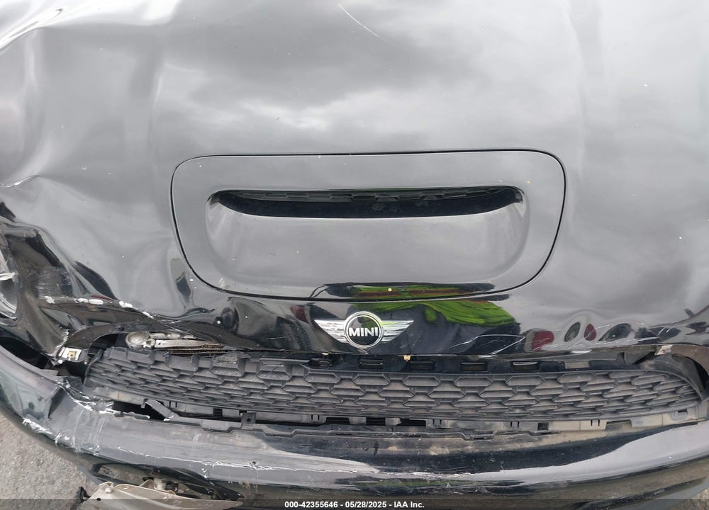 2012 MINI COOPER S VIN: WMWZG3C57CTY39249