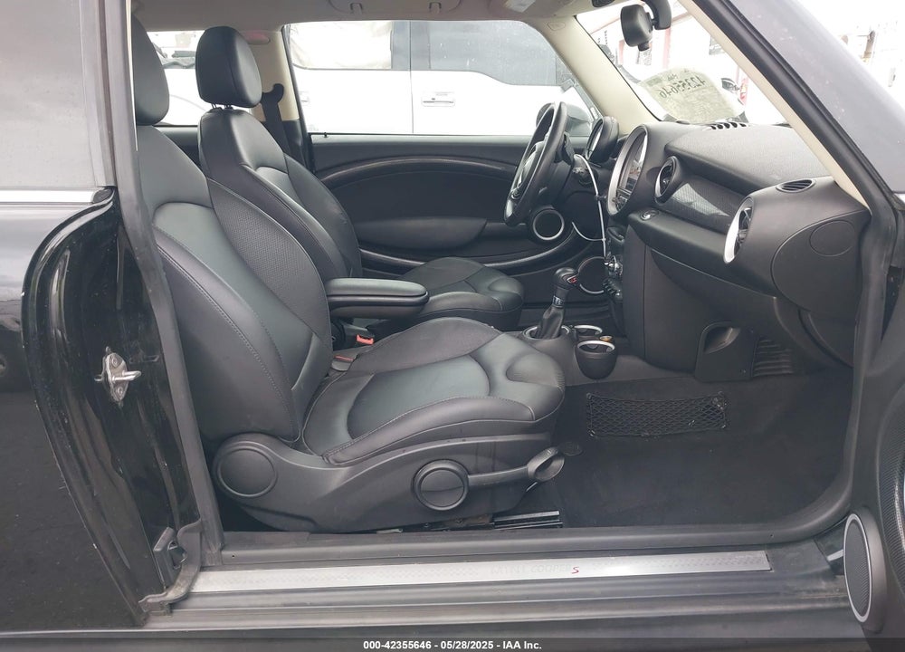 2012 MINI COOPER S VIN: WMWZG3C57CTY39249