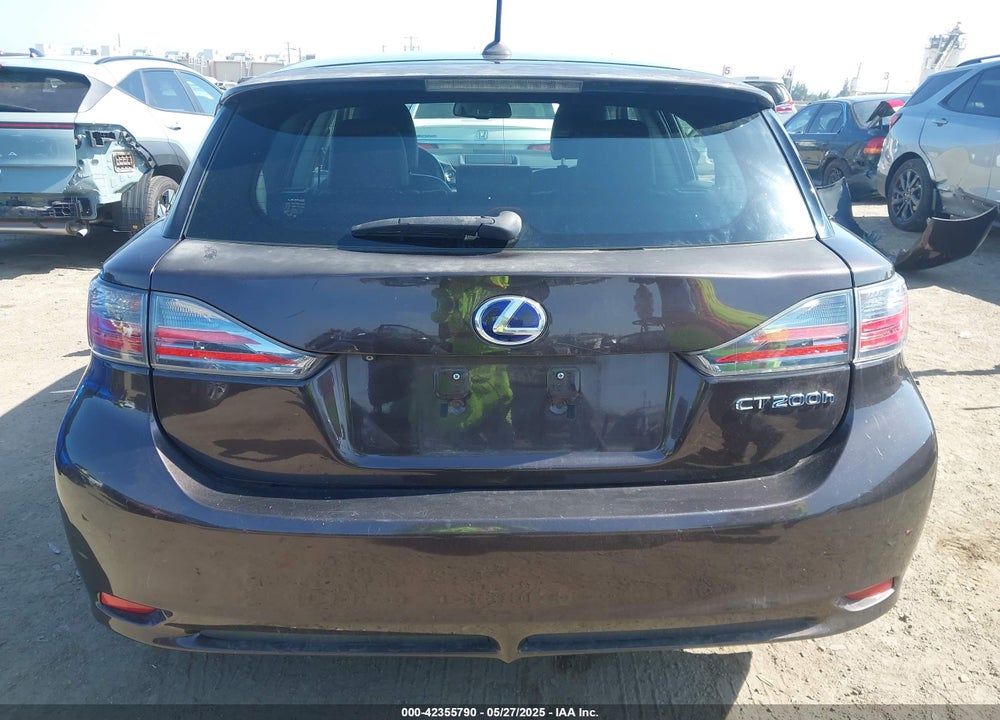 2011 LEXUS CT 200H VIN: JTHKD5BH4B2037605