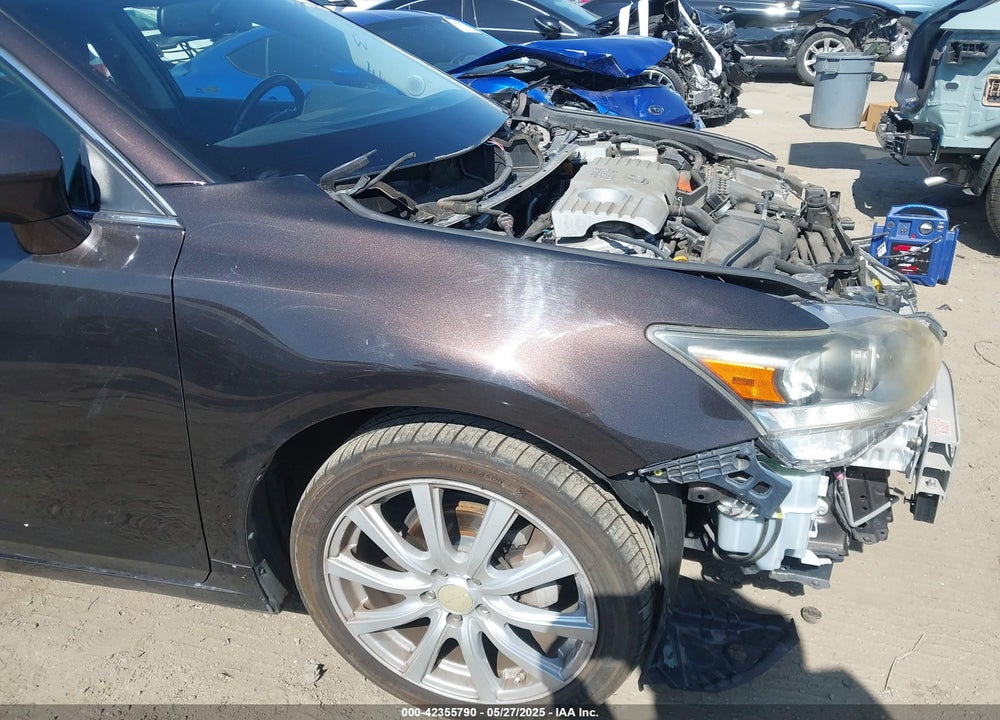 2011 LEXUS CT 200H VIN: JTHKD5BH4B2037605