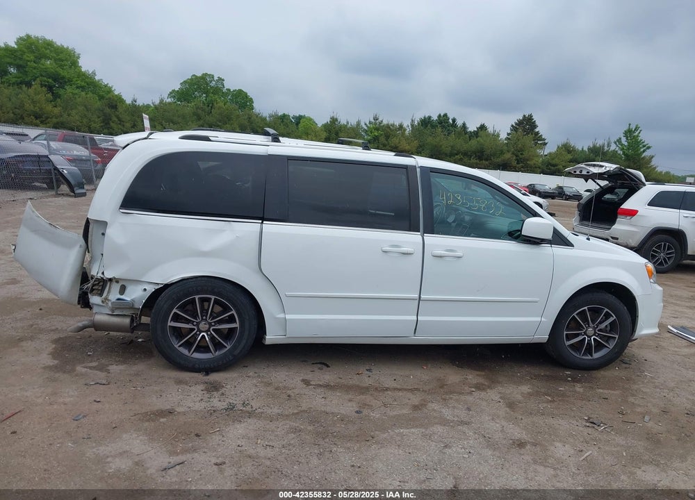 2017 DODGE GRAND CARAVAN SXT VIN: 2C4RDGCG8HR589846