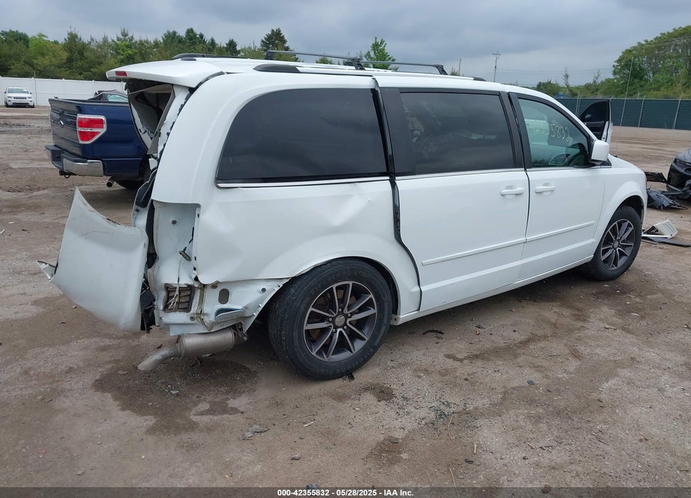 2017 DODGE GRAND CARAVAN SXT VIN: 2C4RDGCG8HR589846