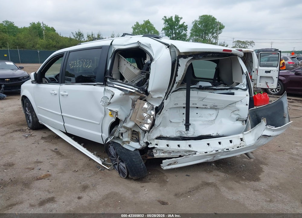 2017 DODGE GRAND CARAVAN SXT VIN: 2C4RDGCG8HR589846