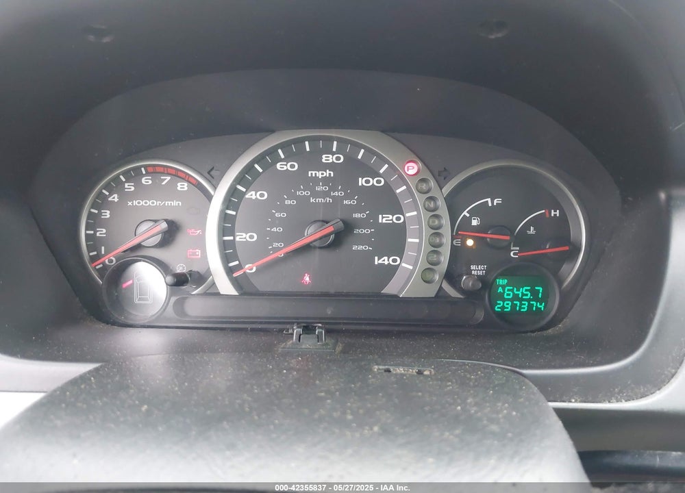 2004 HONDA PILOT LX VIN: 2HKYF18134H561743