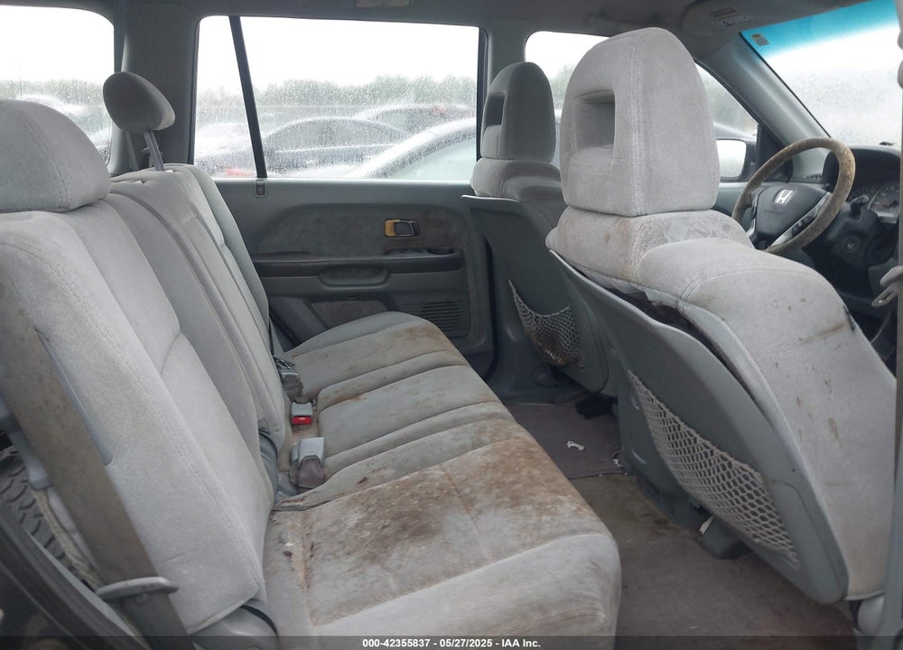 2004 HONDA PILOT LX VIN: 2HKYF18134H561743