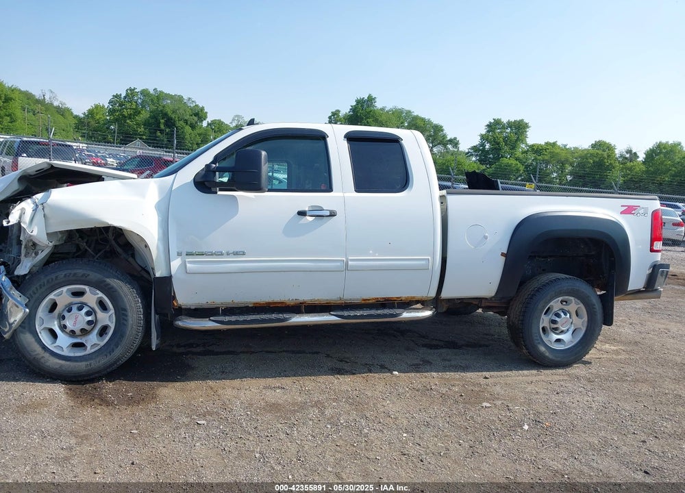 2008 GMC SIERRA 2500HD VIN: 1GTHK29K68E140632