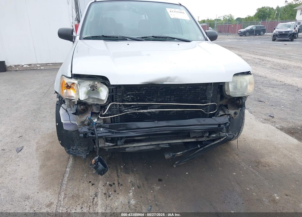 2003 FORD ESCAPE VIN: 1FMYU93193KC76018
