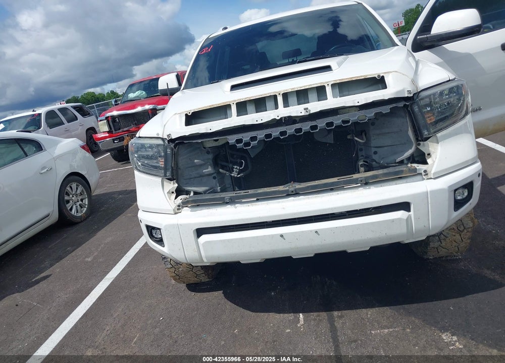 2018 TOYOTA TUNDRA VIN: 5TFDY5F11JX711772