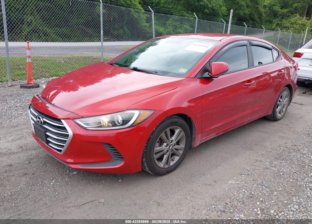 2017 HYUNDAI ELANTRA VIN: 5NPD84LF1HH011377