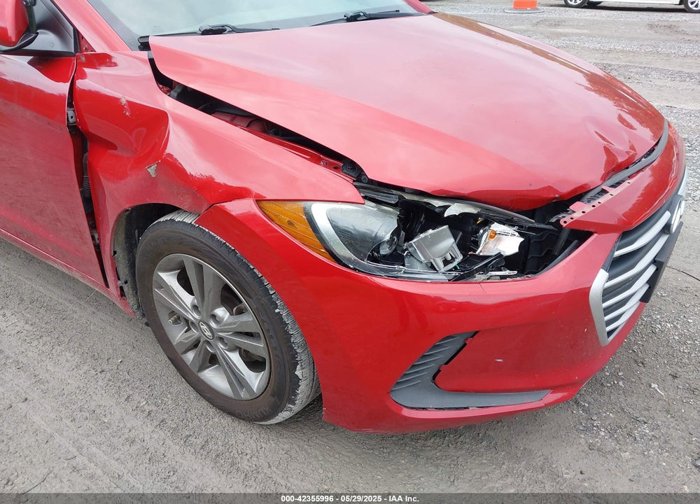 2017 HYUNDAI ELANTRA VIN: 5NPD84LF1HH011377