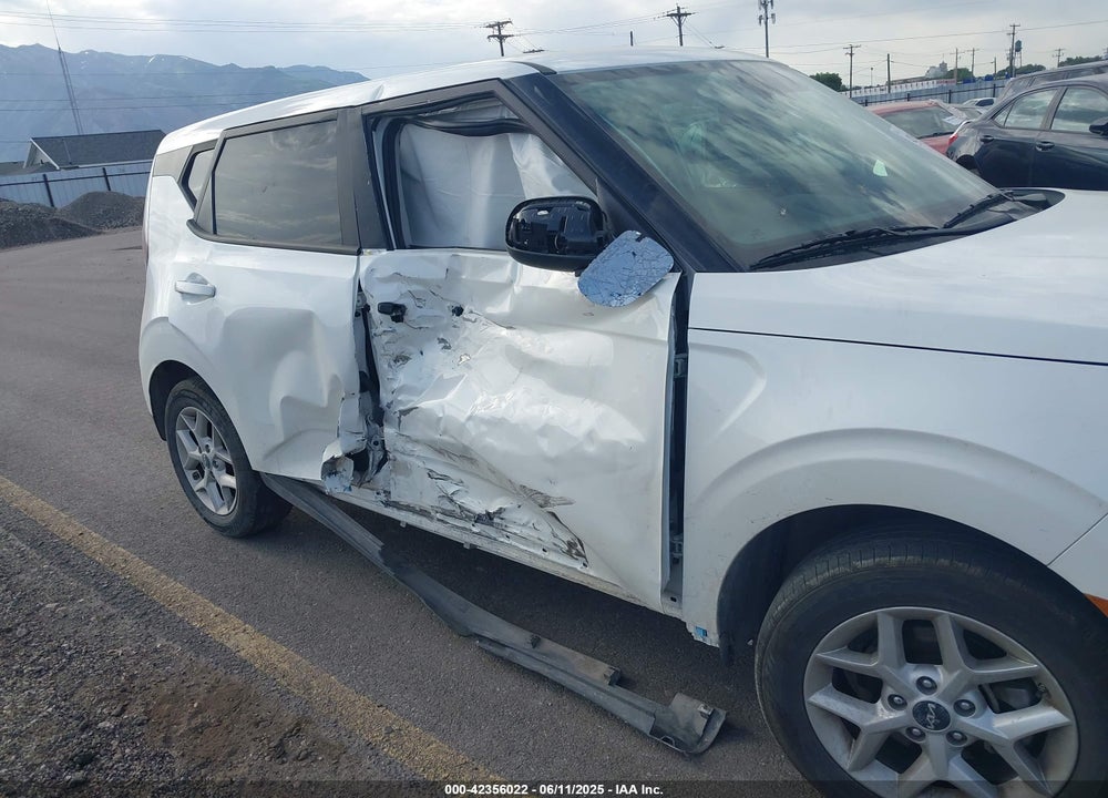 2024 KIA SOUL LX VIN: KNDJ23AU3R7230993