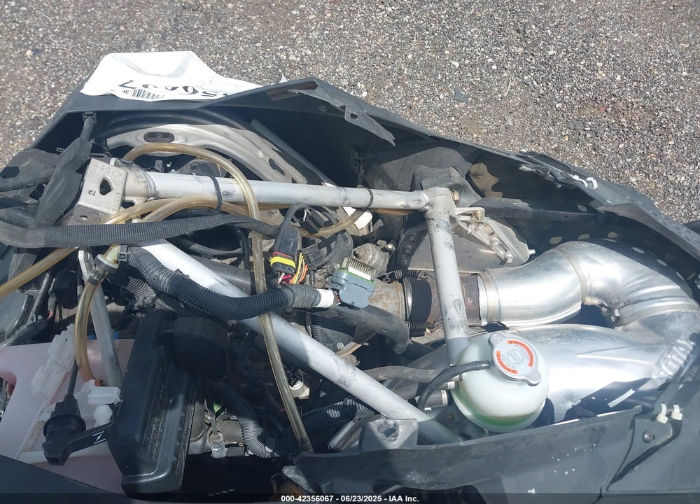 2011 SKI DOO SNOWMOBILE VIN: 2BPSCTBB4BV0000Z0