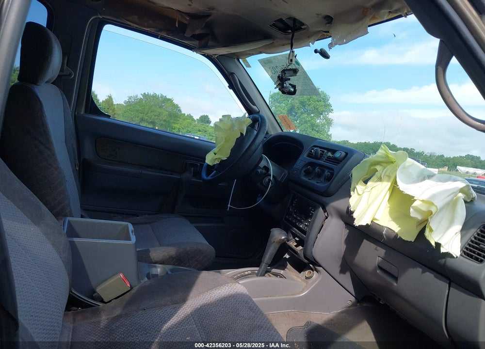 2001 NISSAN XTERRA XE-V6 VIN: 5N1ED28T51C562976