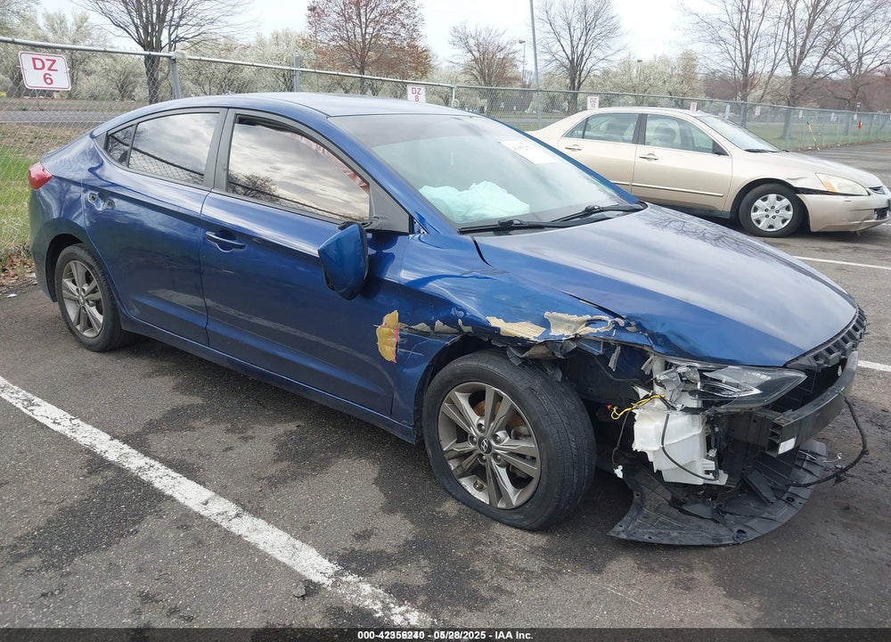 2018 HYUNDAI ELANTRA SEL VIN: 5NPD84LF8JH304473