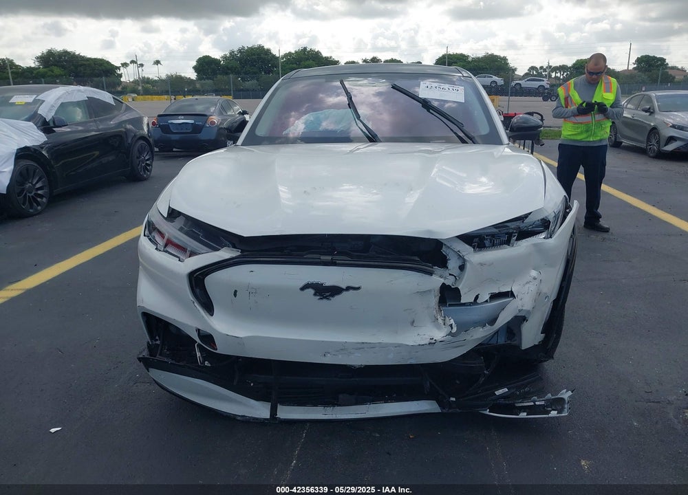 2022 FORD MUSTANG MACH-E VIN: 3FMTK3SU3NMA15441