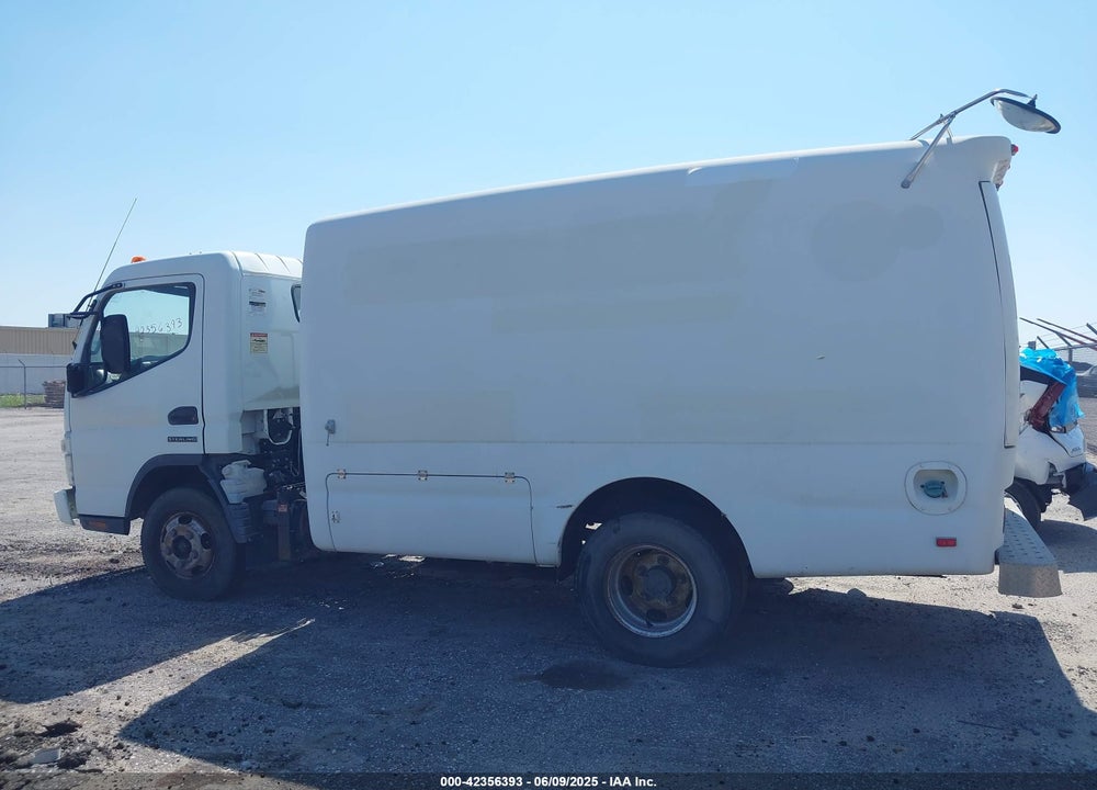 2007 STERLING TRUCK MITSUBISHI CHASSIS COE VIN: JLSBBD1S17K017679