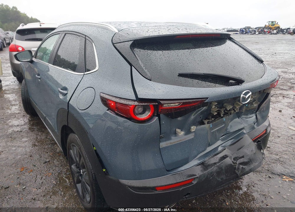 2022 MAZDA CX-30 CARBON EDITION VIN: 3MVDMBCL8NM434452