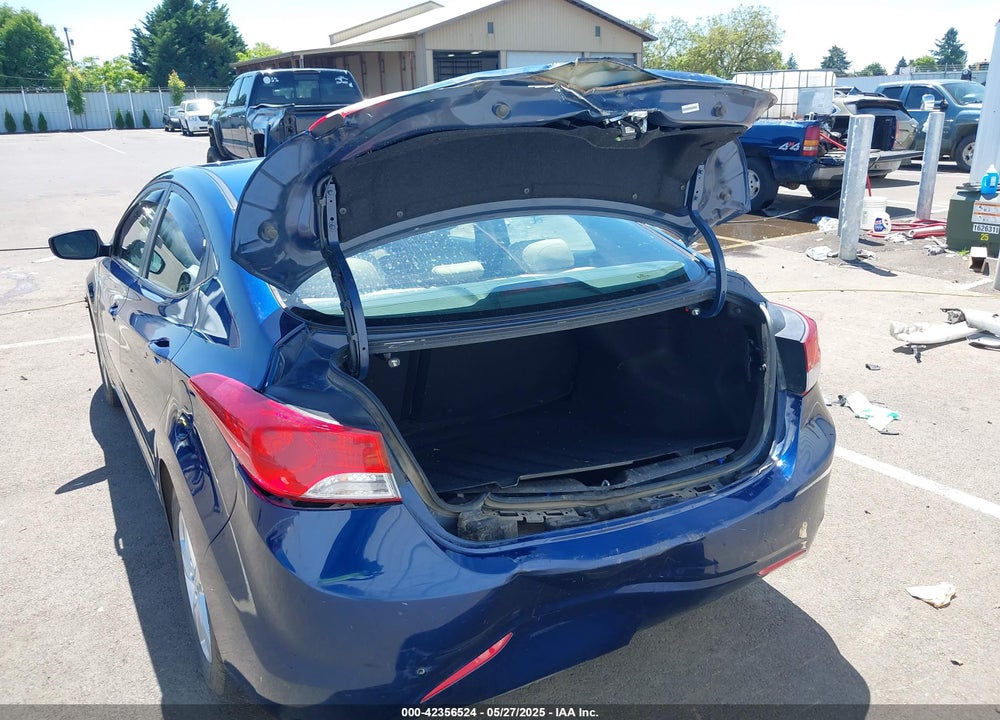2013 HYUNDAI ELANTRA VIN: KMHDH4AE4DU536164
