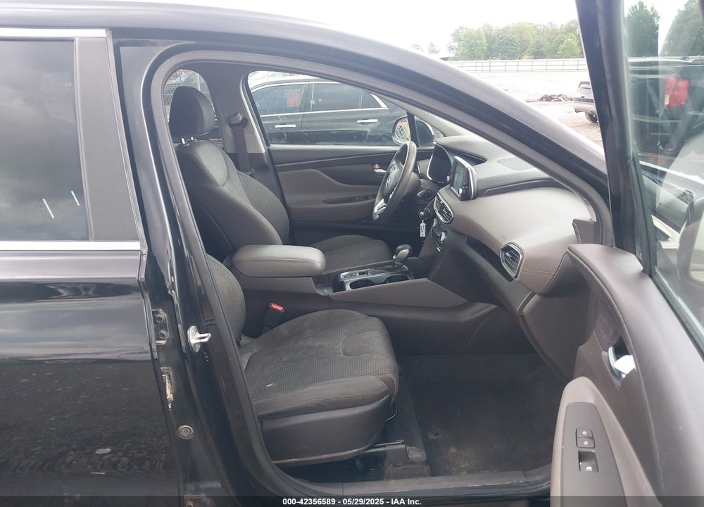 2019 HYUNDAI SANTA FE VIN: 5NMS23AD5KH011617