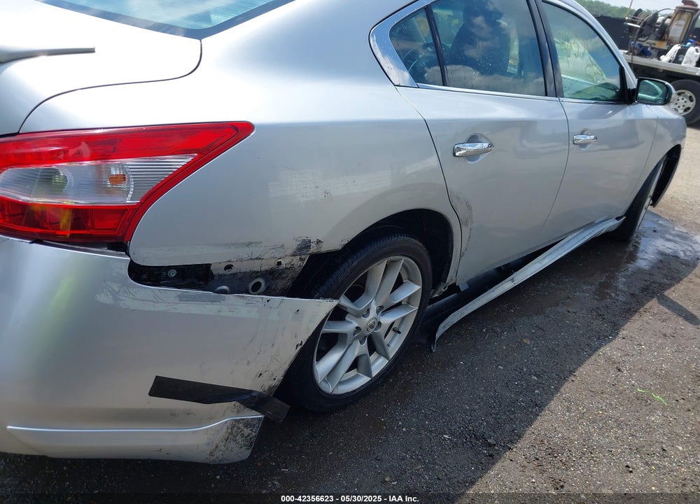 2010 NISSAN MAXIMA VIN: 1N4AA5AP7AC812749