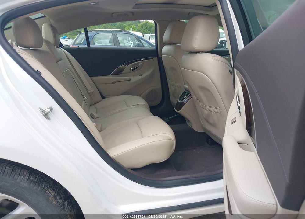 2016 BUICK LACROSSE VIN: 1G4GD5G38GF253621