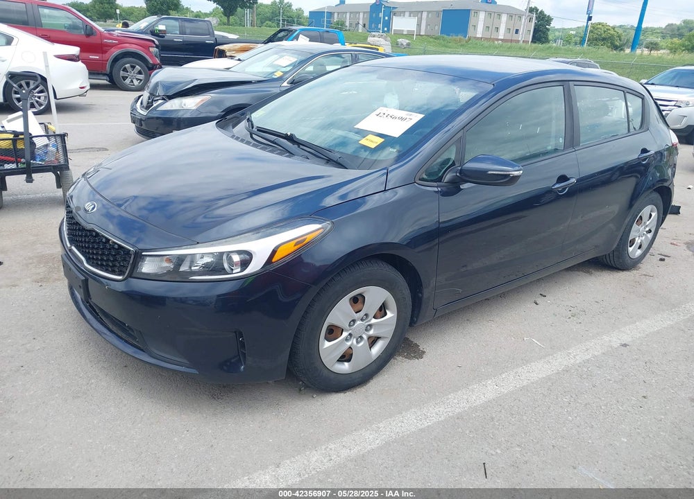 2017 KIA FORTE VIN: KNAFK5A85H5693522