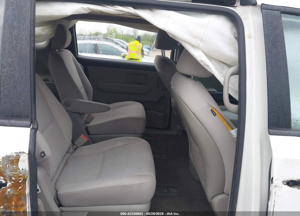 2016 KIA SEDONA VIN: KNDMA5C16G6112650