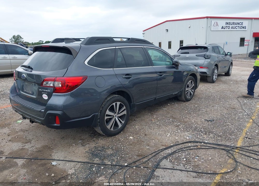 2018 SUBARU OUTBACK 3.6R LIMITED VIN: 4S4BSENC9J3330010