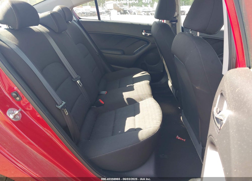 2016 KIA FORTE VIN: KNAFK4A61G5477366