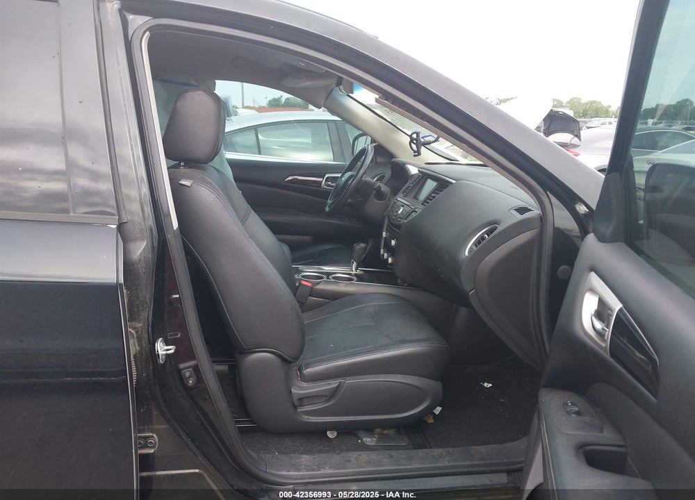 2014 NISSAN PATHFINDER VIN: 5N1AR2MN1EC605786