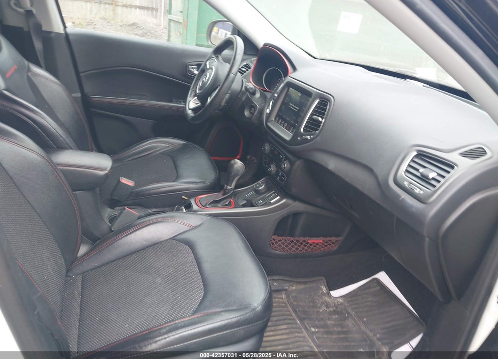 2018 JEEP COMPASS VIN: 3C4NJDDB8JT467208