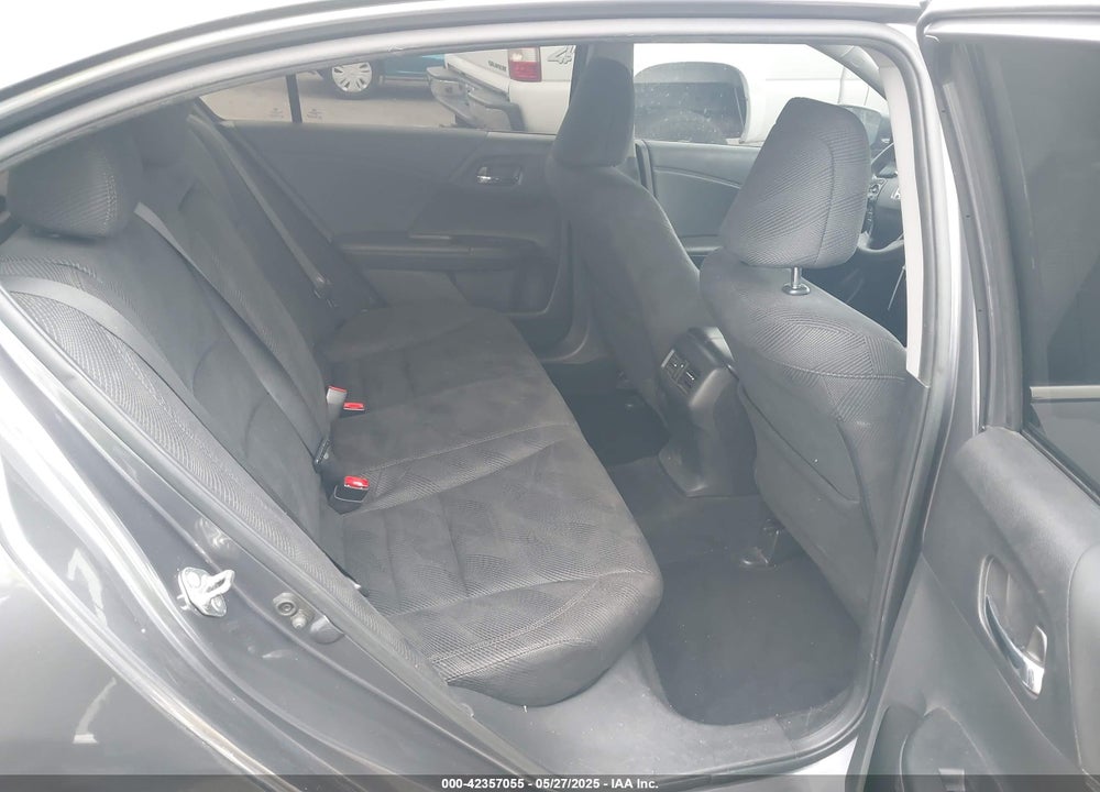 2017 HONDA ACCORD SEDAN VIN: 1HGCR2F73HA182450