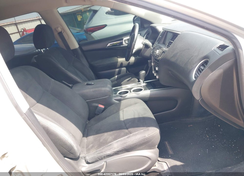 2015 NISSAN PATHFINDER VIN: 5N1AR2MN6FC607826