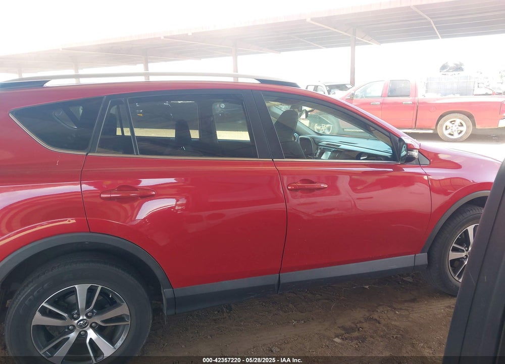 2016 TOYOTA RAV4 XLE VIN: 2T3WFREV8GW270441