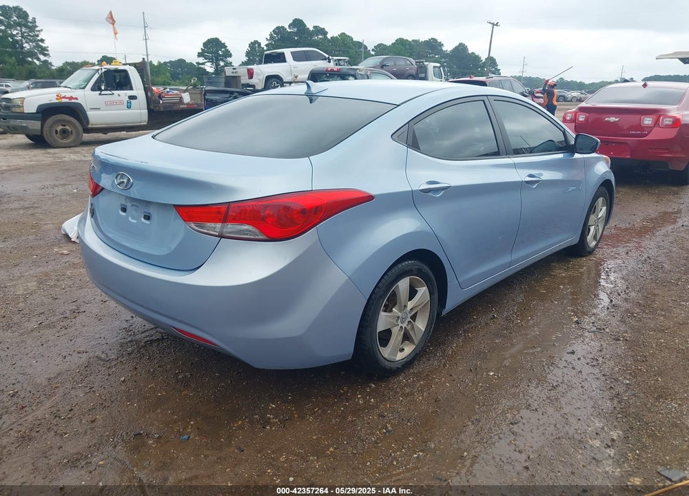 2011 HYUNDAI ELANTRA VIN: KMHDH4AE5BU141214