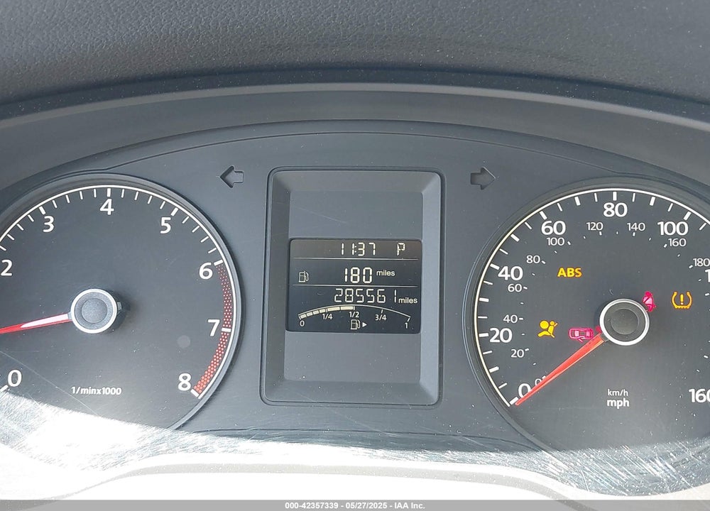 2011 VOLKSWAGEN JETTA VIN: 3VWLX7AJ0BM325091