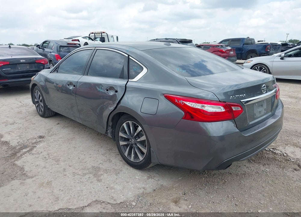 2017 NISSAN ALTIMA VIN: 1N4AL3AP3HC156302