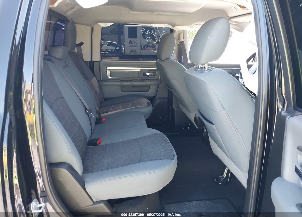 2020 RAM 1500 CLASSIC VIN: 1C6RR6TT5LS133603