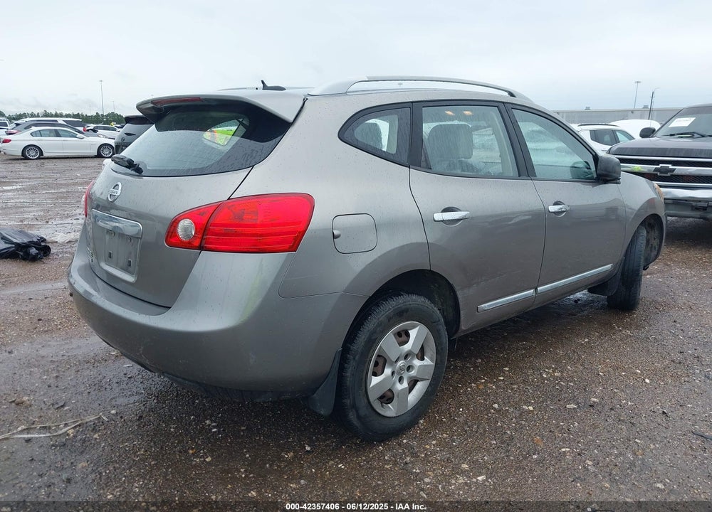 2015 NISSAN ROGUE SELECT S VIN: JN8AS5MT5FW672212
