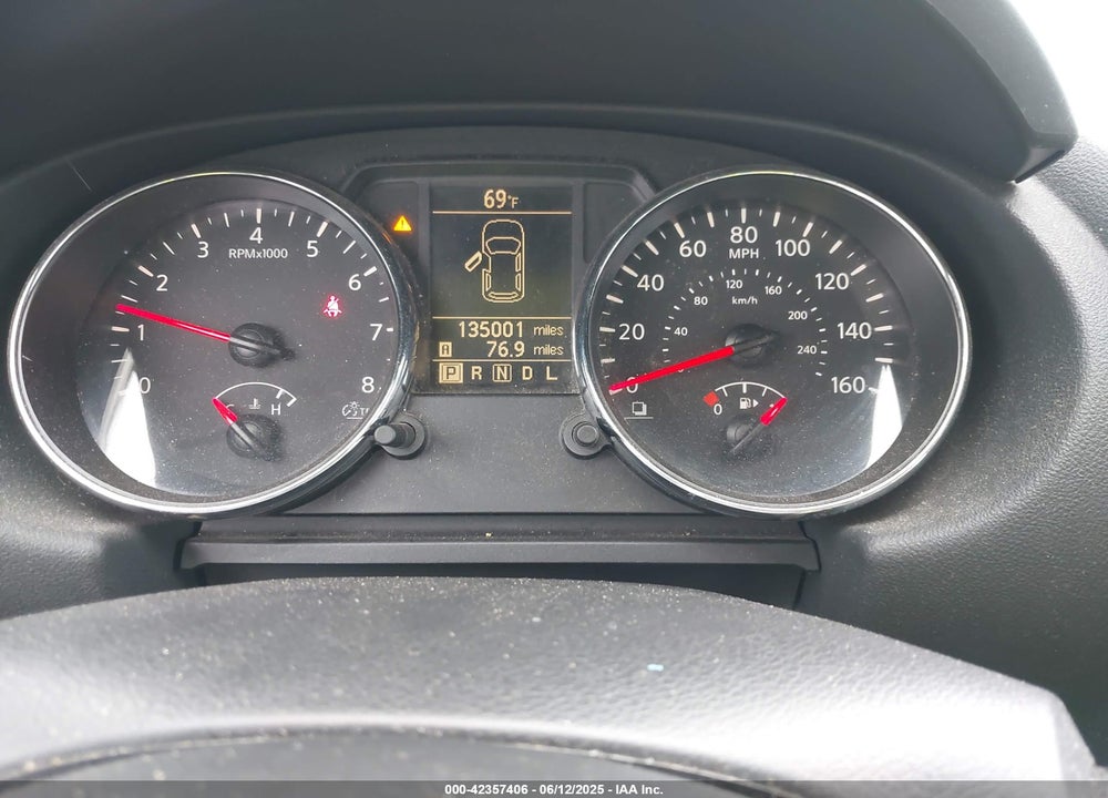 2015 NISSAN ROGUE SELECT S VIN: JN8AS5MT5FW672212