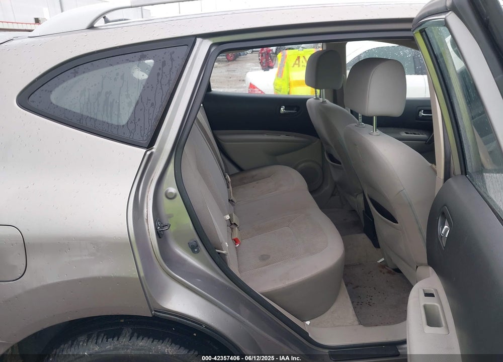 2015 NISSAN ROGUE SELECT S VIN: JN8AS5MT5FW672212
