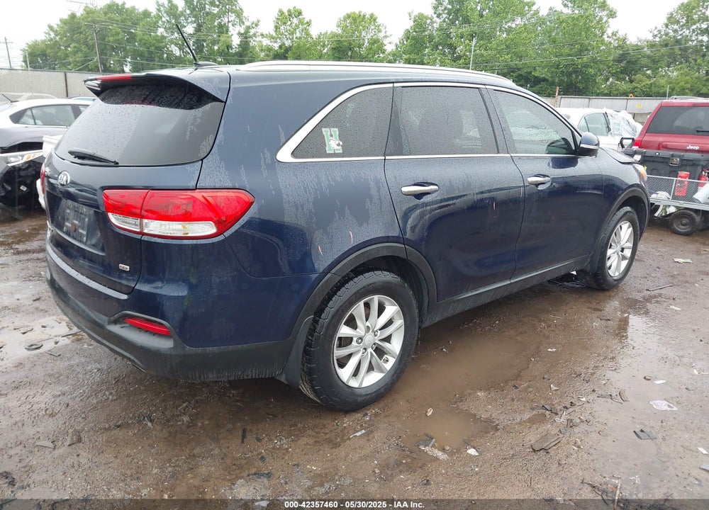 2016 KIA SORENTO VIN: 5XYPG4A34GG173812