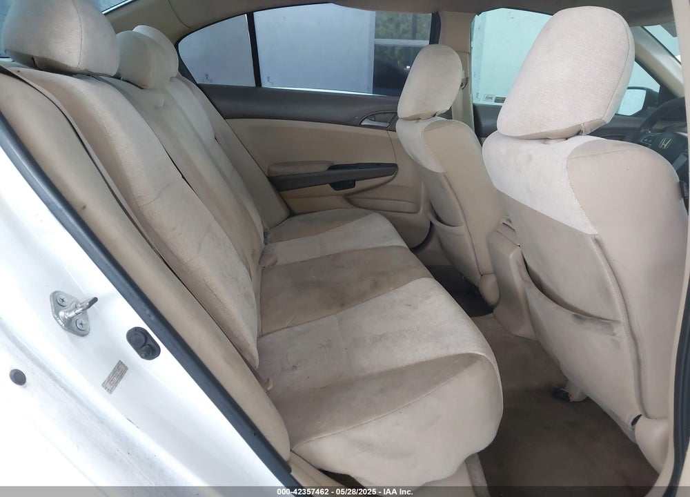 2010 HONDA ACCORD 2.4 LX VIN: 1HGCP2F36AA105581